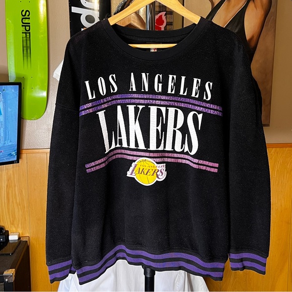 Vintage Men’s Los Angeles Lakers Crewneck - Picture 2 of 8